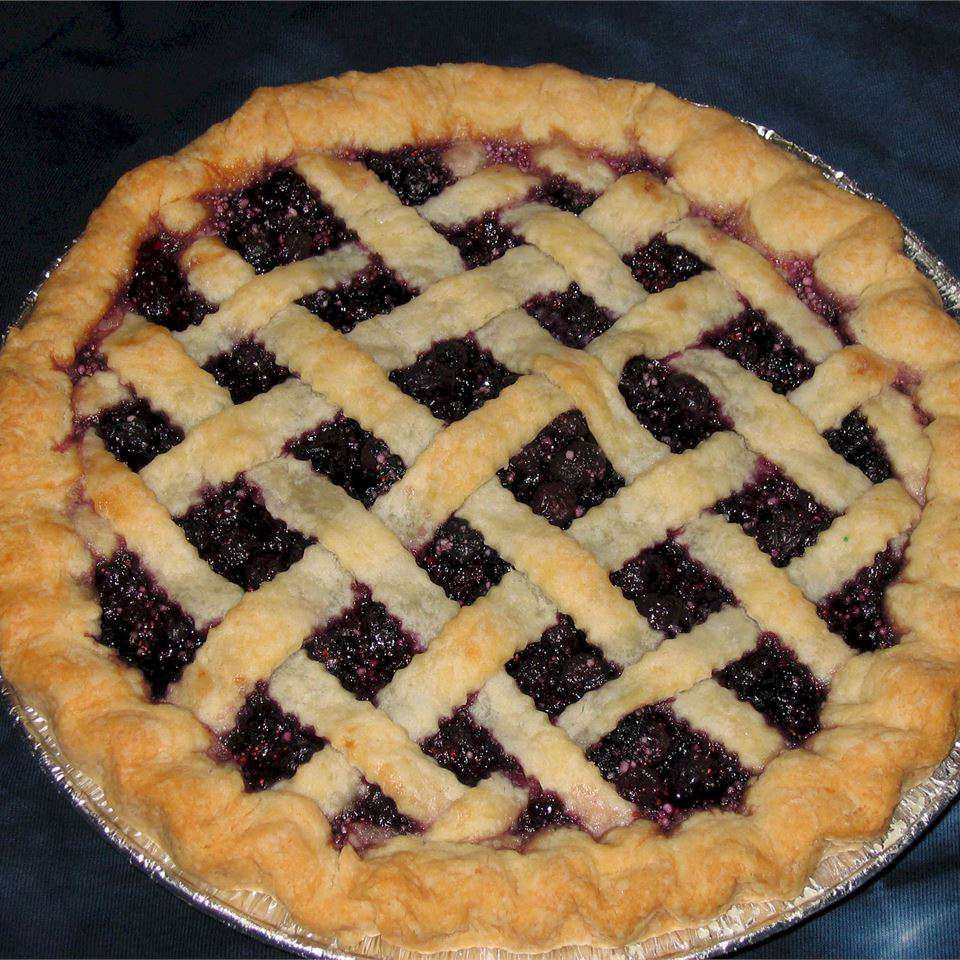 Mom's Blueberry Pie 
