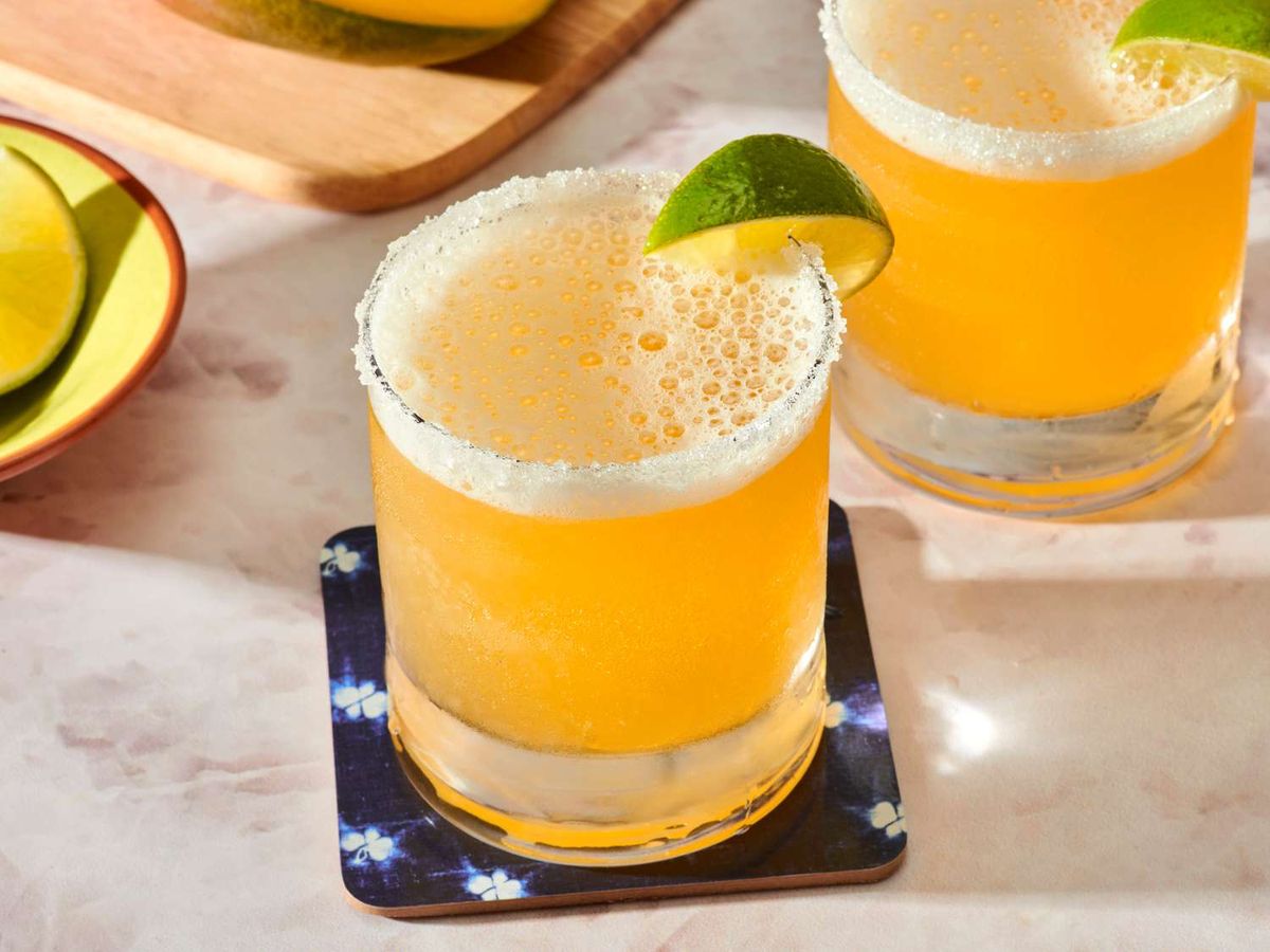 Quick and Easy Mango Margaritas