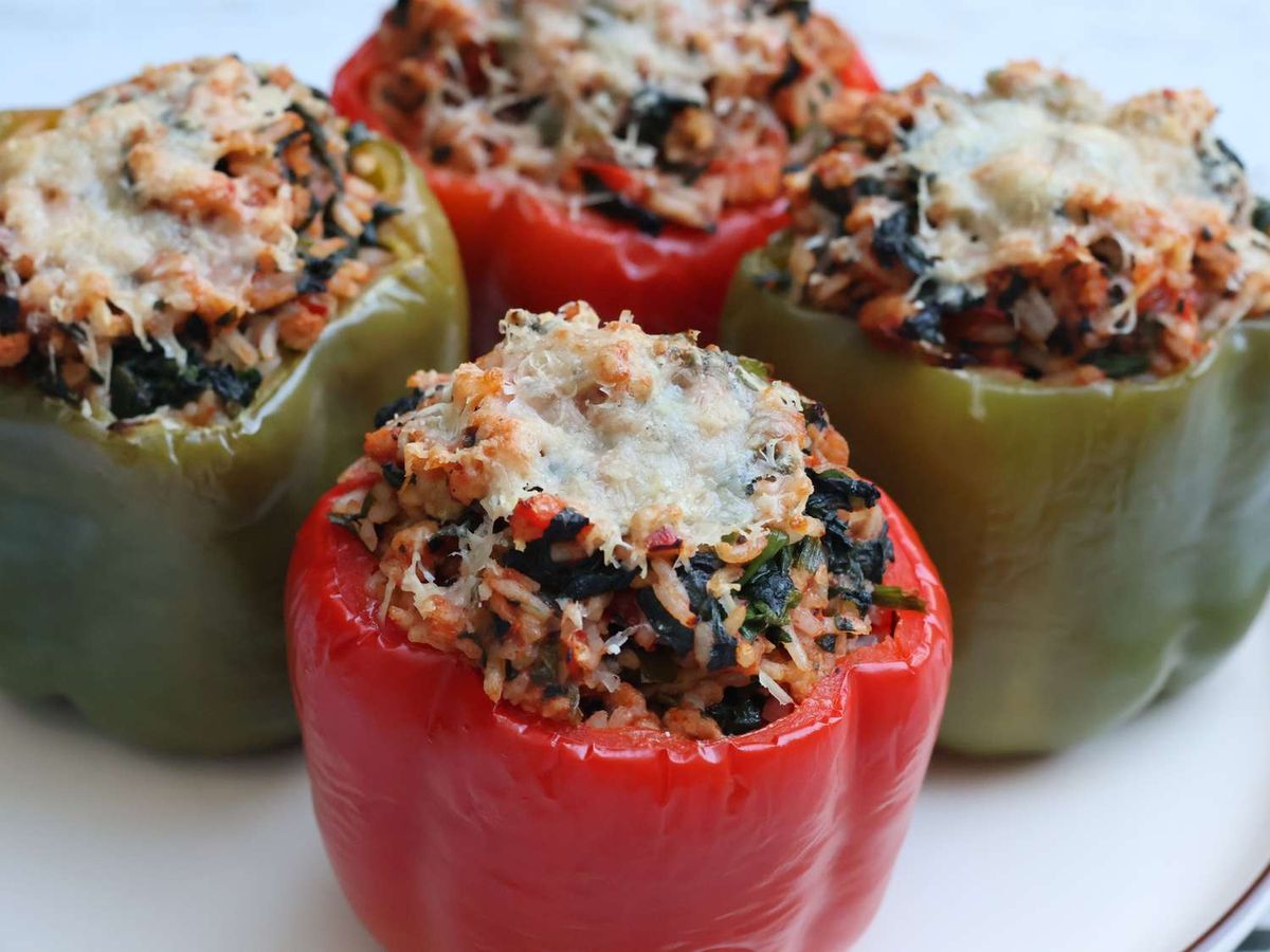 Peppers Stuffed with Spinach and Ground Chicken