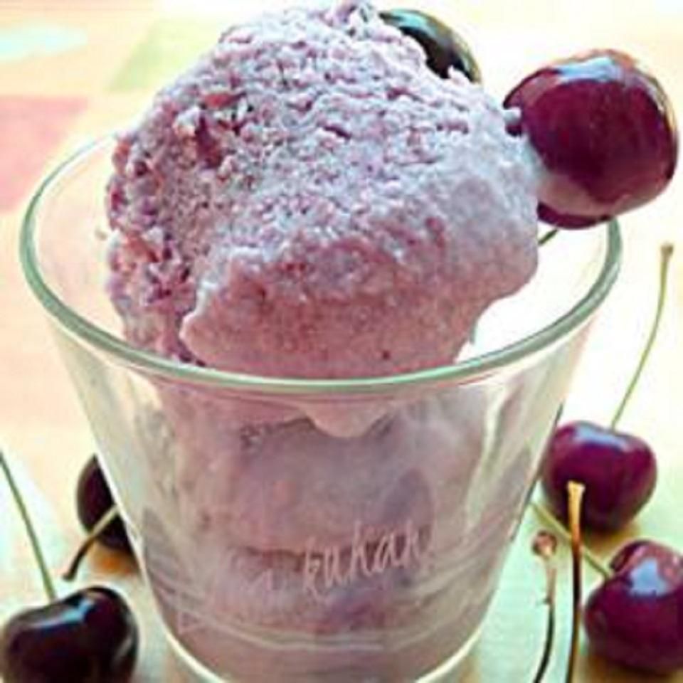 Creamy Cherry Ice Cream