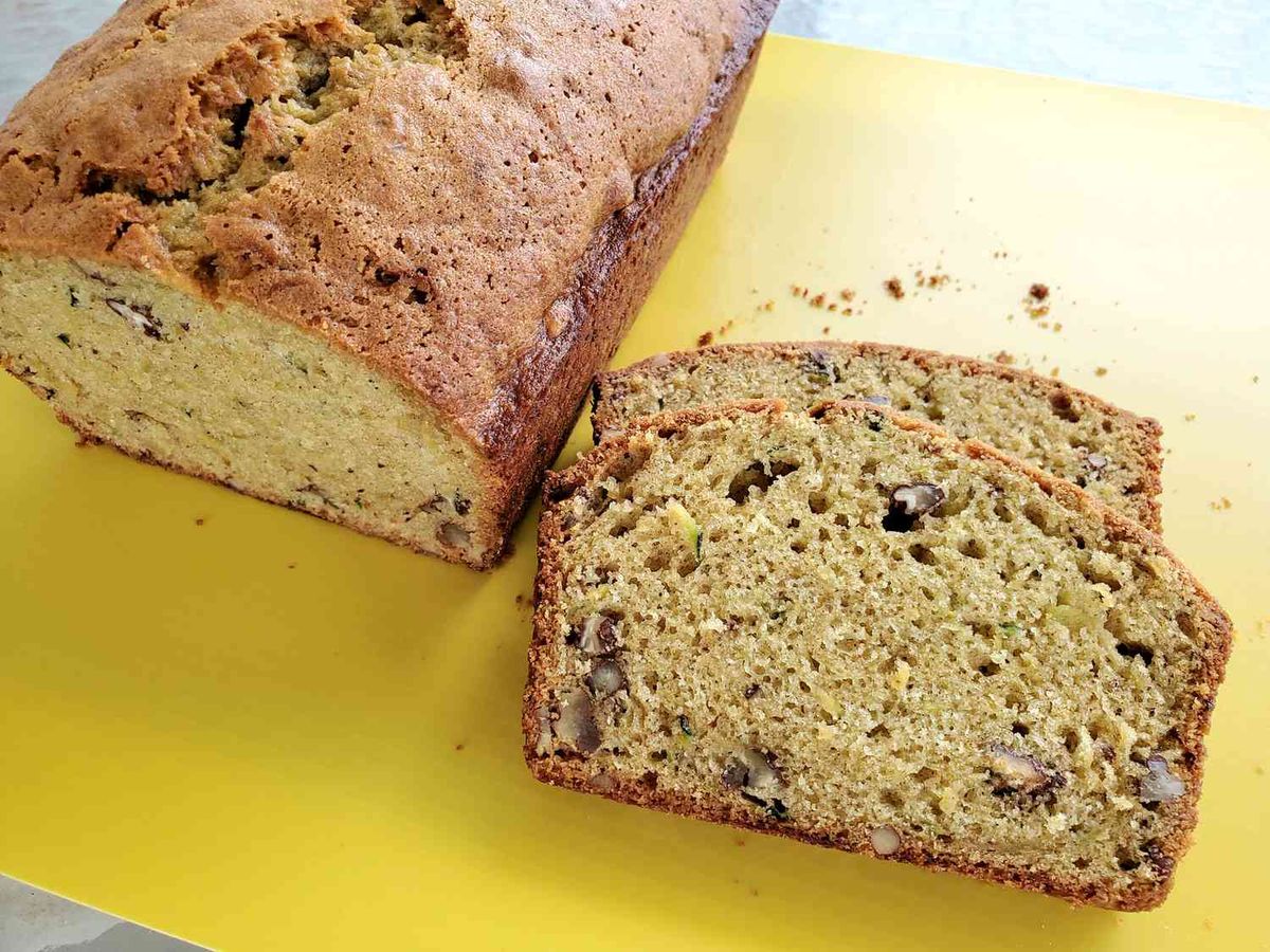 Easy Pecan Zucchini Bread 